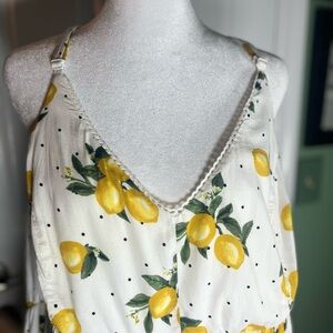 Torrid Peplum Stretch Lace Lemon Cami Womens Plus 2 (2x) in EUC